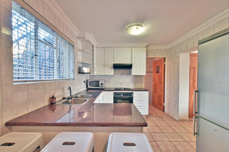 4 Bedroom Property for Sale in Glenvista Gauteng