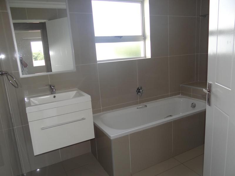 To Let 3 Bedroom Property for Rent in Ferndale Gauteng