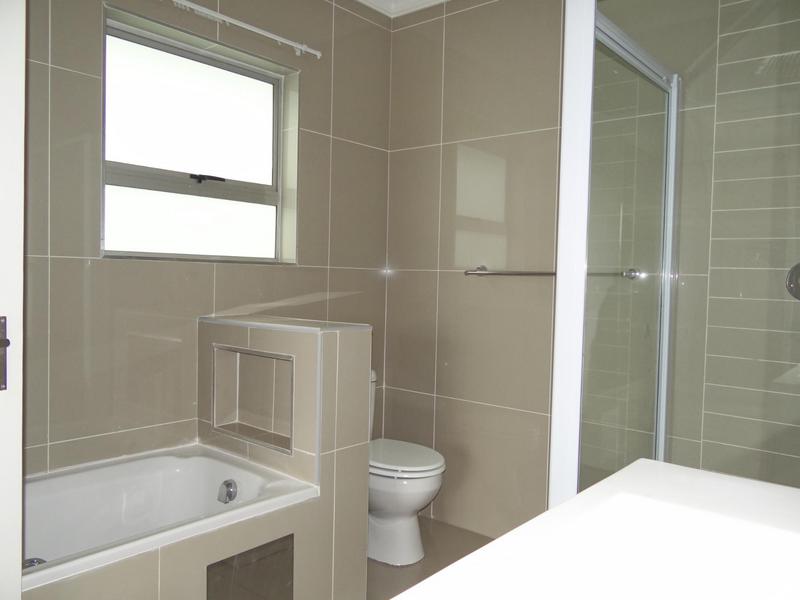 To Let 3 Bedroom Property for Rent in Ferndale Gauteng