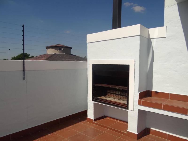 To Let 3 Bedroom Property for Rent in Ferndale Gauteng