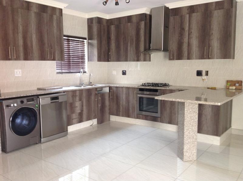 2 Bedroom Property for Sale in Greenstone Hill Gauteng