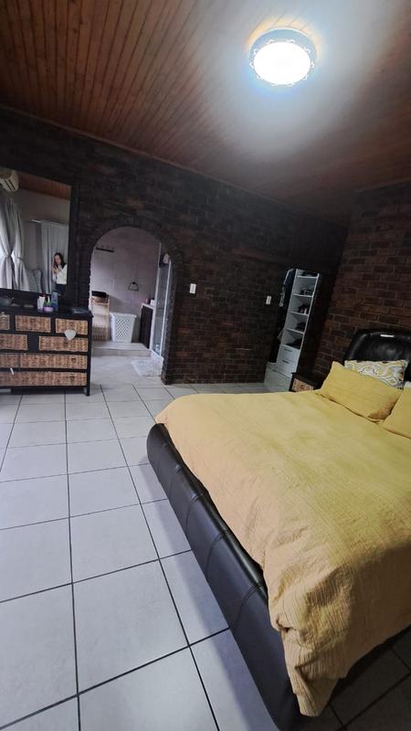 To Let 4 Bedroom Property for Rent in Petersfield Gauteng