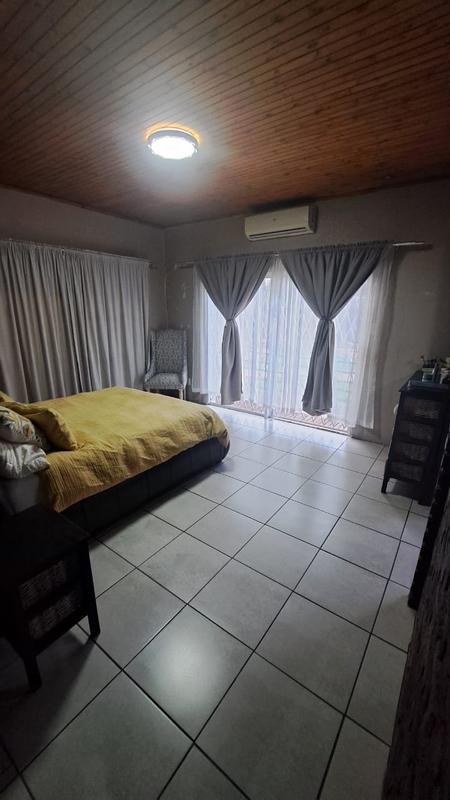 To Let 4 Bedroom Property for Rent in Petersfield Gauteng