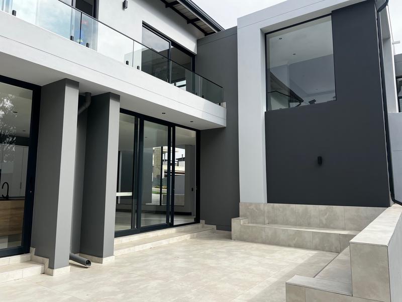 5 Bedroom Property for Sale in Midstream Ridge Gauteng