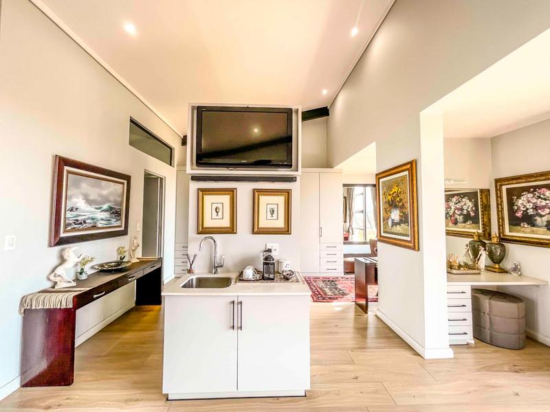 To Let 2 Bedroom Property for Rent in Midfield Estate Gauteng