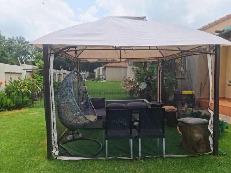 2 Bedroom Property for Sale in Roodepoort West Gauteng