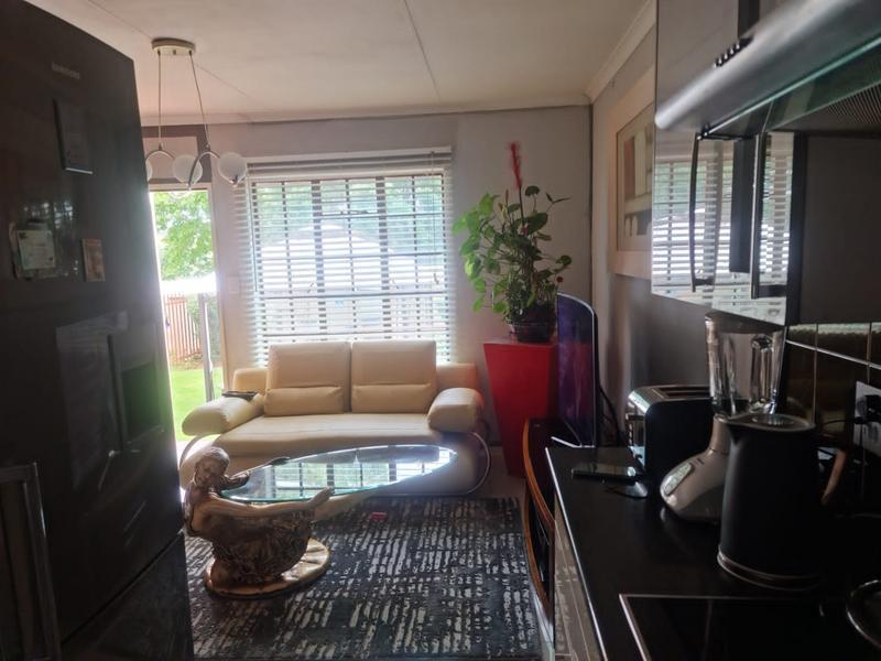 2 Bedroom Property for Sale in Roodepoort West Gauteng