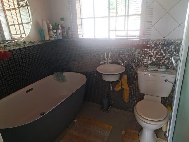 2 Bedroom Property for Sale in Roodepoort West Gauteng