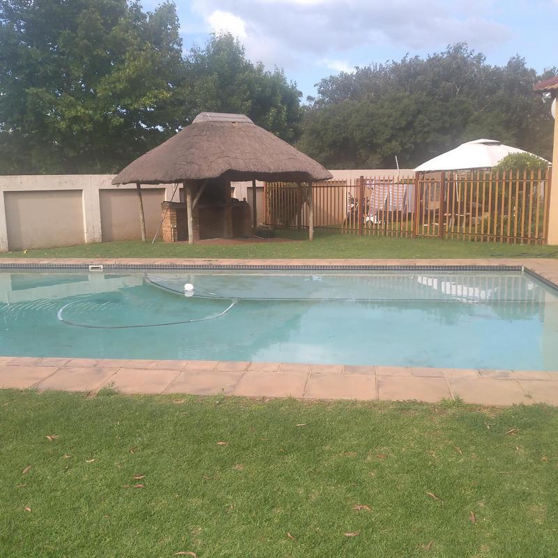 2 Bedroom Property for Sale in Roodepoort West Gauteng