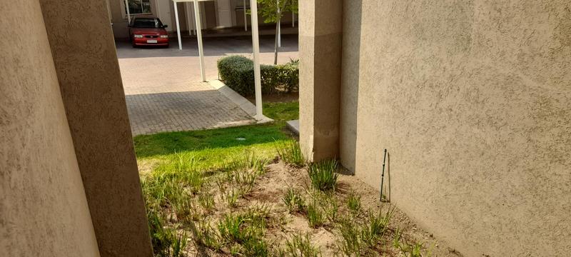 To Let 1 Bedroom Property for Rent in Buccleuch Gauteng