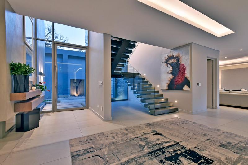 5 Bedroom Property for Sale in Sandown Gauteng