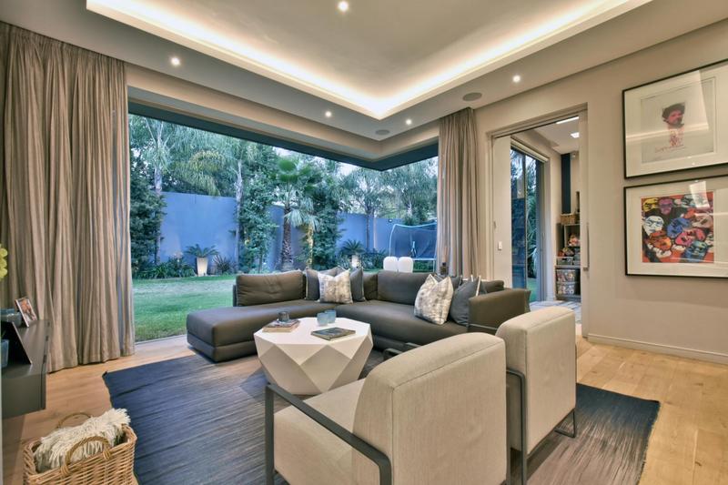 5 Bedroom Property for Sale in Sandown Gauteng