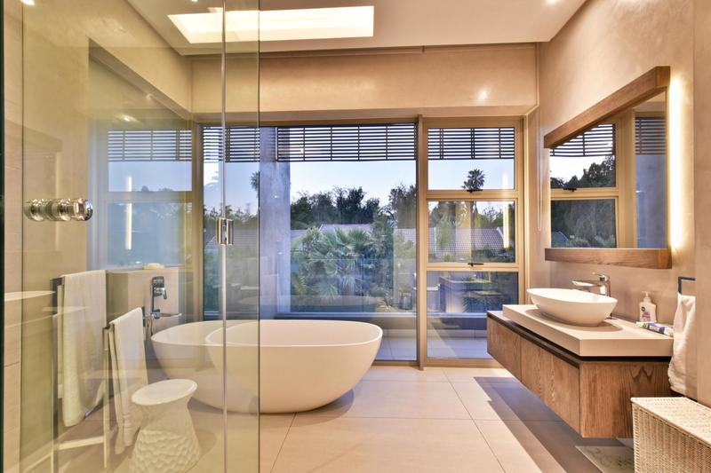 5 Bedroom Property for Sale in Sandown Gauteng