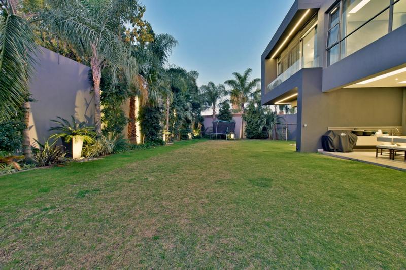 5 Bedroom Property for Sale in Sandown Gauteng