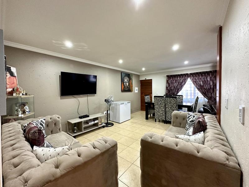 2 Bedroom Property for Sale in New Redruth Gauteng