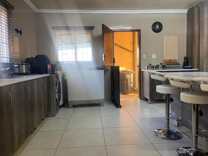 4 Bedroom Property for Sale in Lilyvale Gauteng
