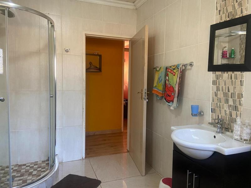 4 Bedroom Property for Sale in Lilyvale Gauteng