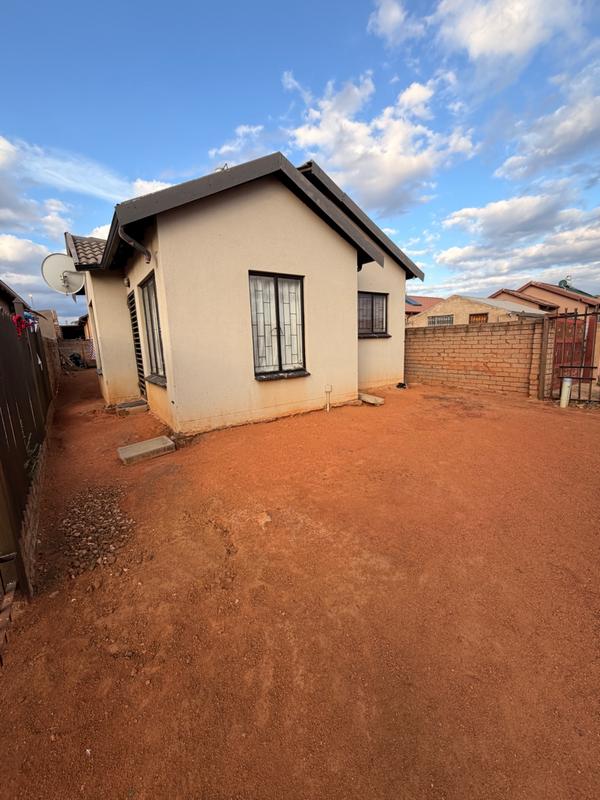 2 Bedroom Property for Sale in Soshanguve VV Gauteng