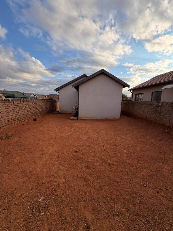 2 Bedroom Property for Sale in Soshanguve VV Gauteng