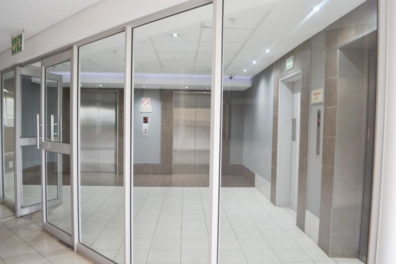 2 Bedroom Property for Sale in Sandhurst Gauteng