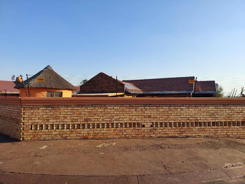 3 Bedroom Property for Sale in Spruit View Gauteng