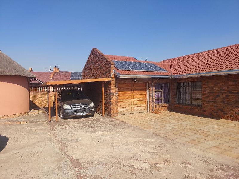 3 Bedroom Property for Sale in Spruit View Gauteng