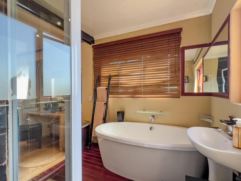 To Let commercial Property for Rent in Edenvale Gauteng