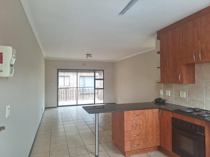 2 Bedroom Property for Sale in Sonneveld Gauteng