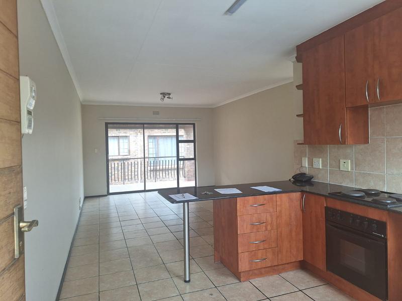 2 Bedroom Property for Sale in Sonneveld Gauteng