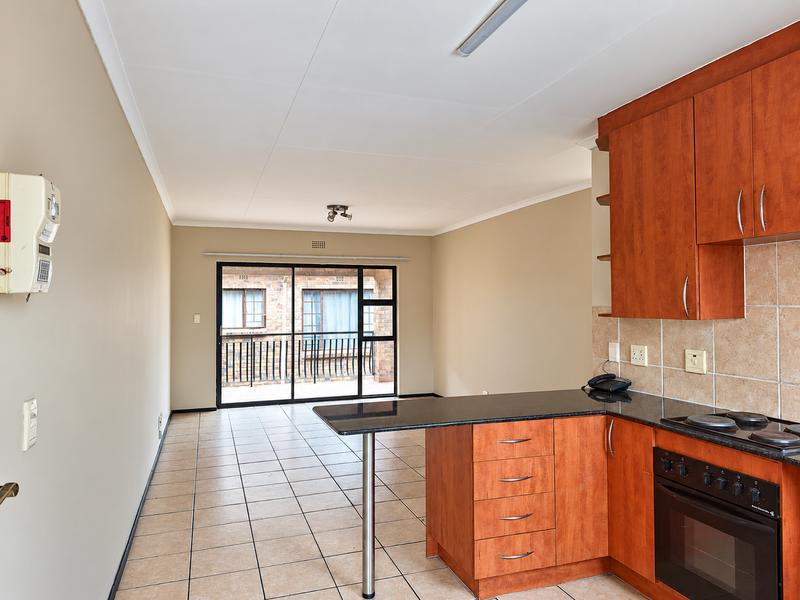 2 Bedroom Property for Sale in Sonneveld Gauteng