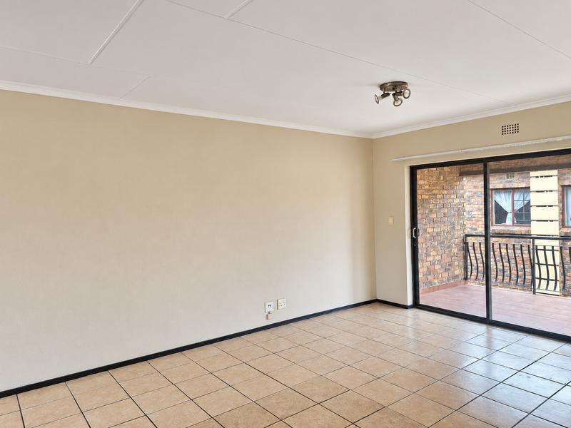 2 Bedroom Property for Sale in Sonneveld Gauteng