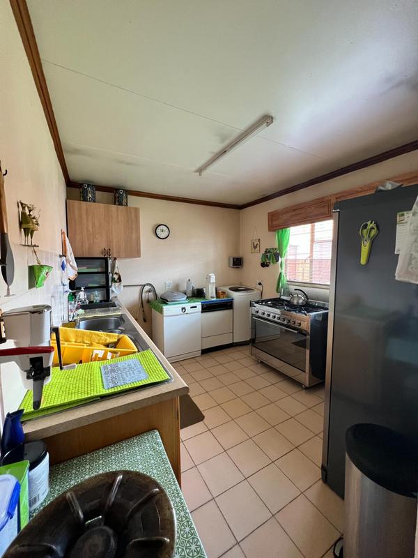 3 Bedroom Property for Sale in Casseldale Gauteng