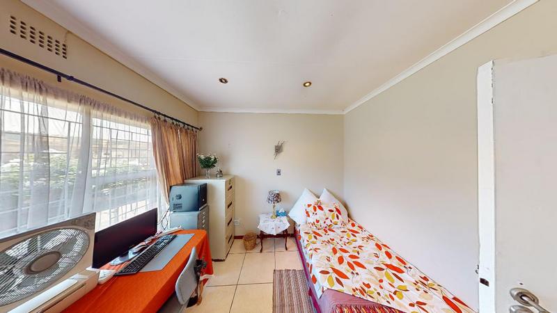 4 Bedroom Property for Sale in Kenleaf Gauteng