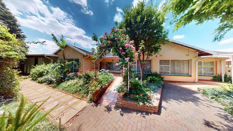 4 Bedroom Property for Sale in Kenleaf Gauteng