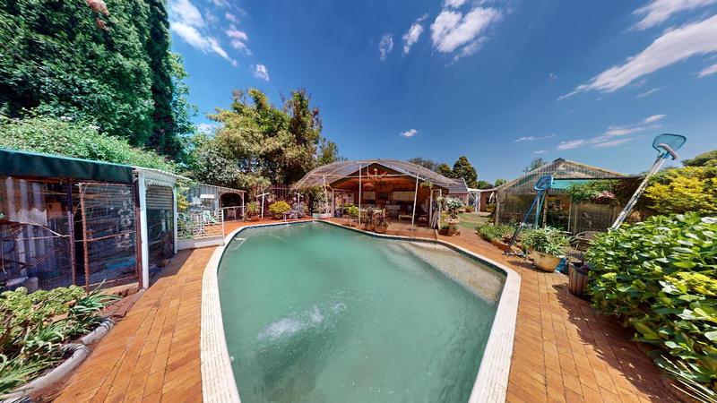 4 Bedroom Property for Sale in Kenleaf Gauteng