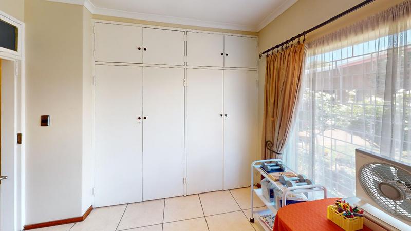 4 Bedroom Property for Sale in Kenleaf Gauteng