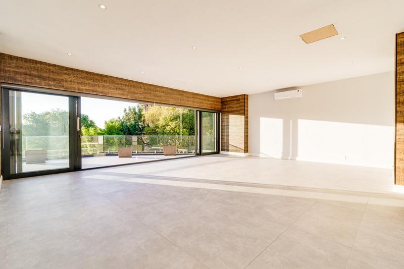 To Let 4 Bedroom Property for Rent in Dainfern Golf Estate Gauteng