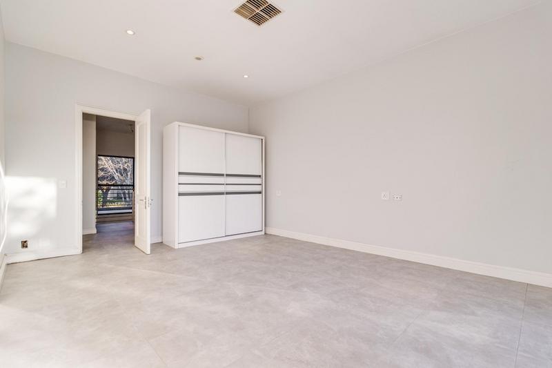 To Let 4 Bedroom Property for Rent in Dainfern Golf Estate Gauteng