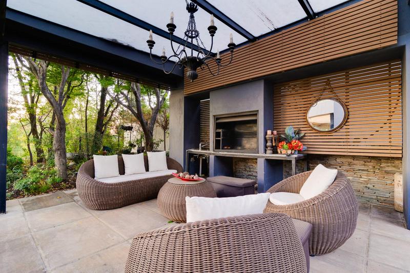 To Let 4 Bedroom Property for Rent in Dainfern Golf Estate Gauteng