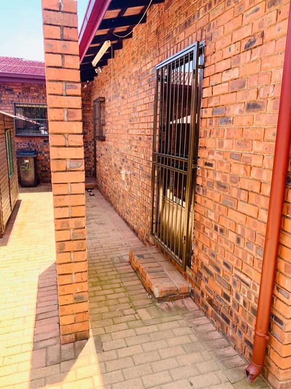 4 Bedroom Property for Sale in Ferryvale Gauteng