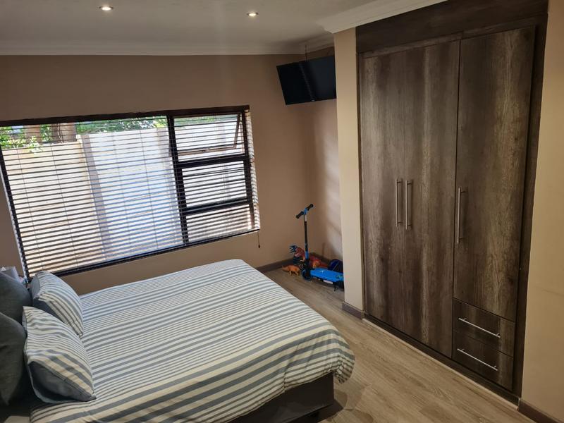 3 Bedroom Property for Sale in Ferryvale Gauteng