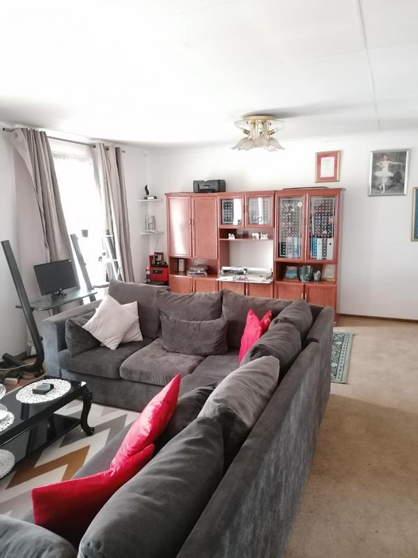 3 Bedroom Property for Sale in Noycedale Gauteng