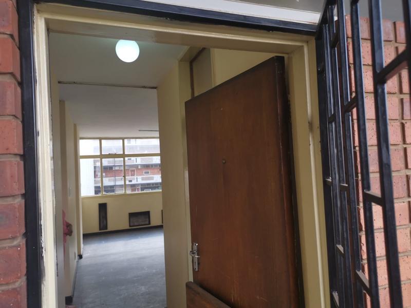 1 Bedroom Property for Sale in Sunnyside Gauteng