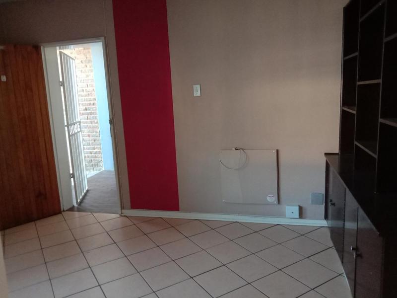 To Let 2 Bedroom Property for Rent in Sunnyside Gauteng