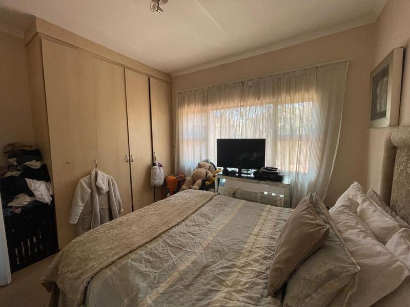 2 Bedroom Property for Sale in Lonehill Gauteng