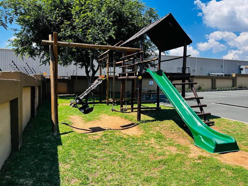 2 Bedroom Property for Sale in Lonehill Gauteng