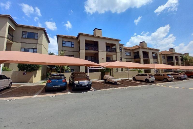 2 Bedroom Property for Sale in Lonehill Gauteng
