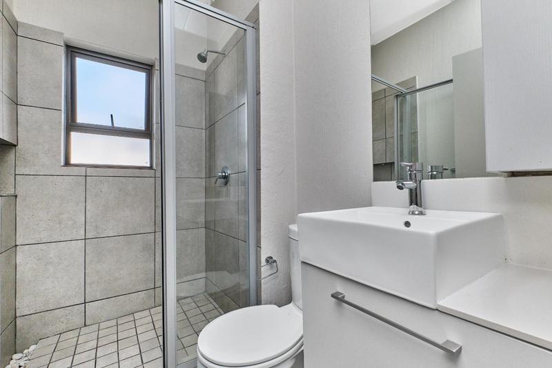 2 Bedroom Property for Sale in Broadacres Gauteng