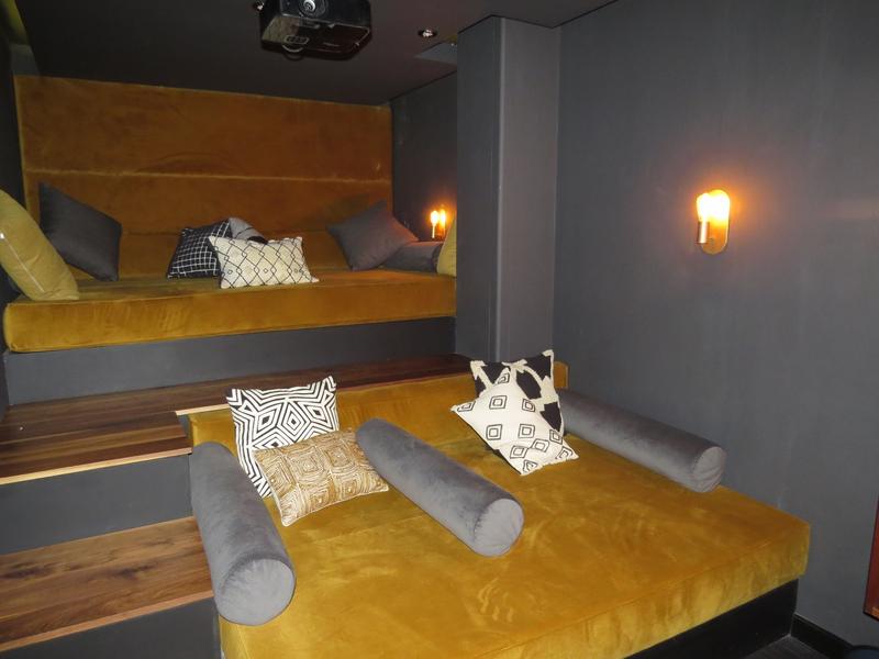 1 Bedroom Property for Sale in Sandton Gauteng