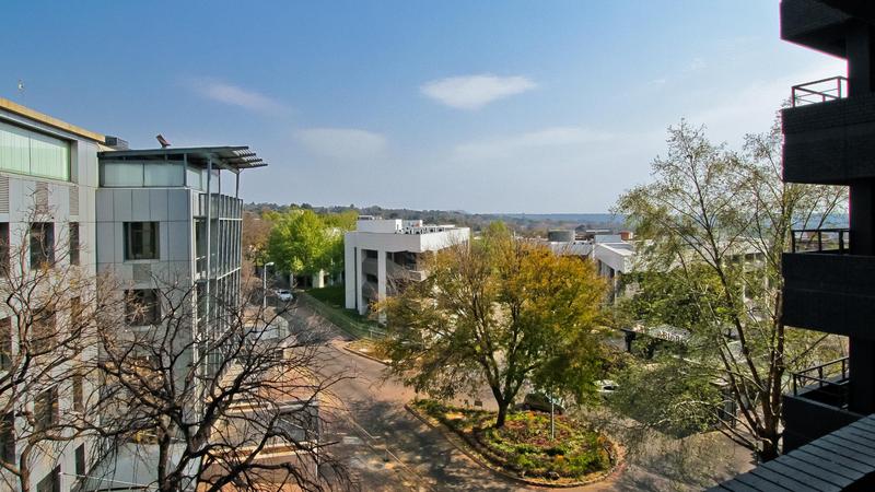 1 Bedroom Property for Sale in Sandton Central Gauteng
